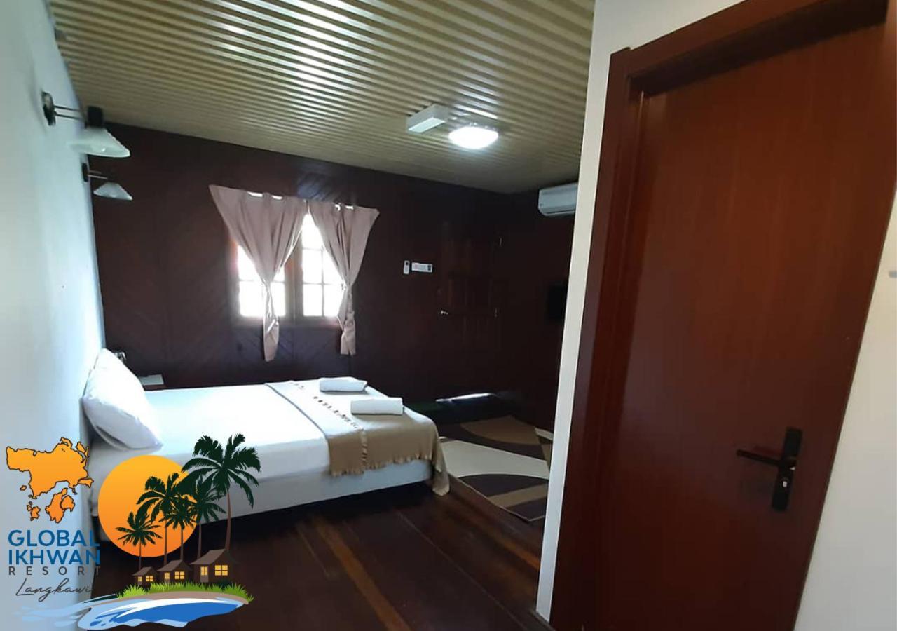 Global Ikhwan Resort Kuah Exteriör bild